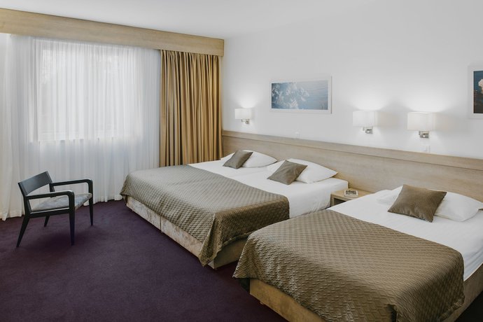 Imagen de la habitación del Hotel Adria Dubrovnik. Foto 3