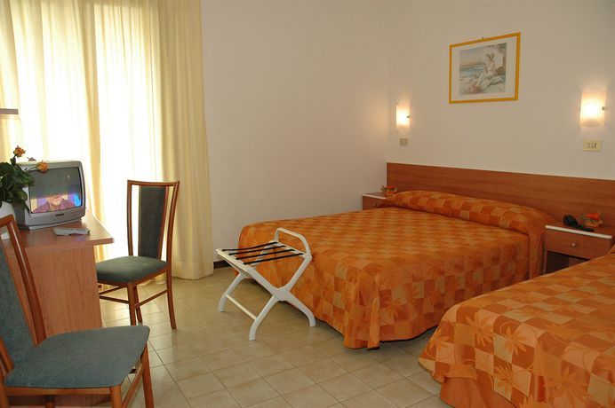 Imagen de la habitación del Hotel Adria, Lignano Sabbiadoro. Foto 6