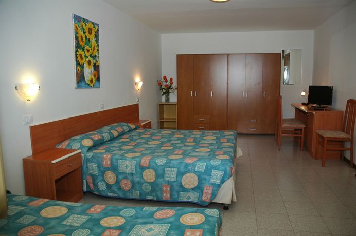 Imagen de la habitación del Hotel Adria, Lignano Sabbiadoro. Foto 9