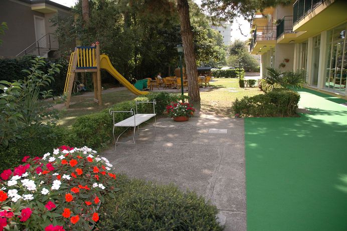 Imagen del bar/restaurante del Hotel Adria, Lignano Sabbiadoro. Foto 3