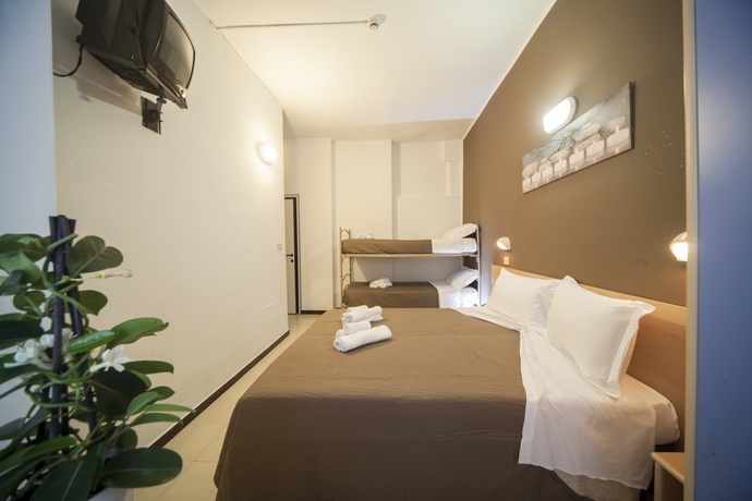 Imagen de la habitación del Hotel Adria Mare. Foto 6
