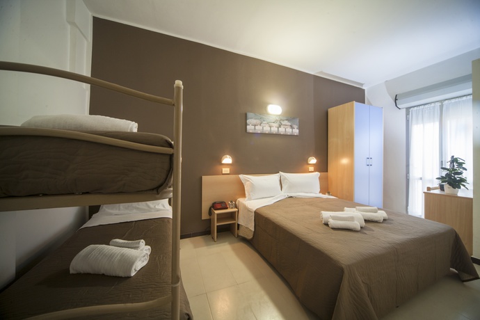 Imagen de la habitación del Hotel Adria Mare. Foto 8