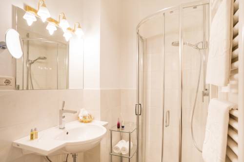 Imagen de la habitación del Hotel Adria, Merano. Foto 14