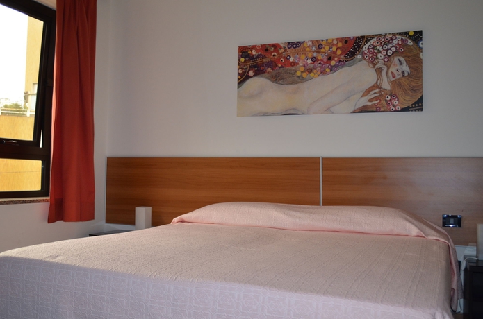 Imagen de los interiores del Hotel Adria, Mestre. Foto 16