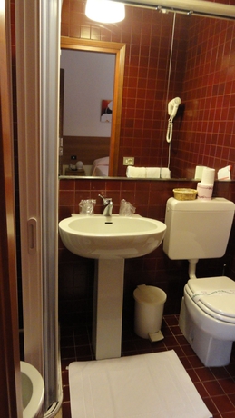 Imagen de la habitación del Hotel Adria, Mestre. Foto 13