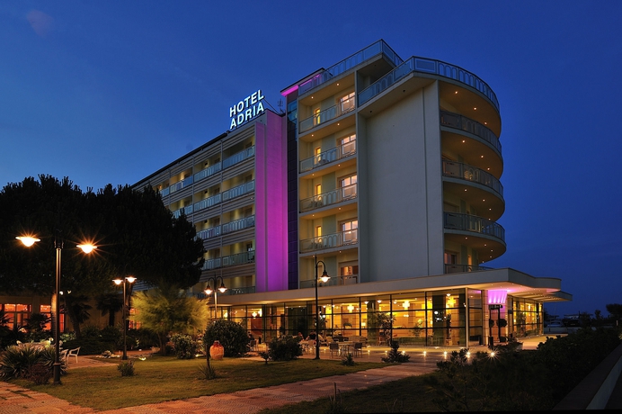 Imagen de los exteriores del Hotel Adria, Milano Marittima. Foto 8