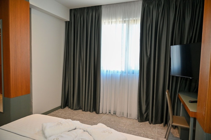 Imagen de la habitación del Hotel Adria Palace. Foto 9