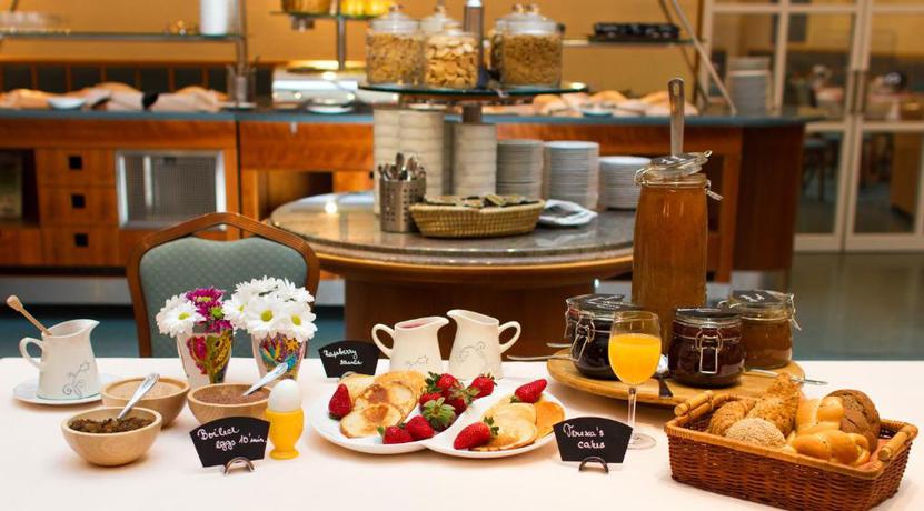 Imagen del bar/restaurante del Hotel Adria Prague. Foto 5