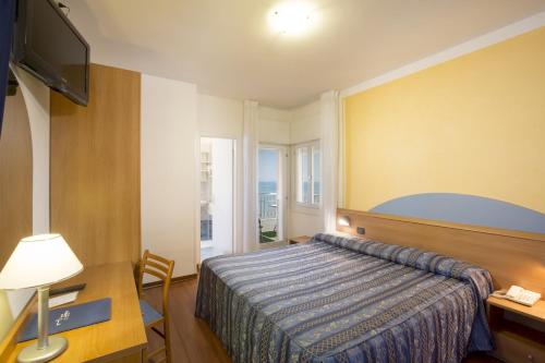 Imagen de la habitación del Hotel Adria Sul Mare. Foto 6