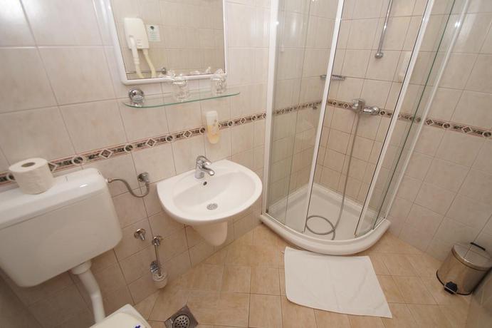 Imagen de la habitación del Hotel Adria, Vela Luka. Foto 5