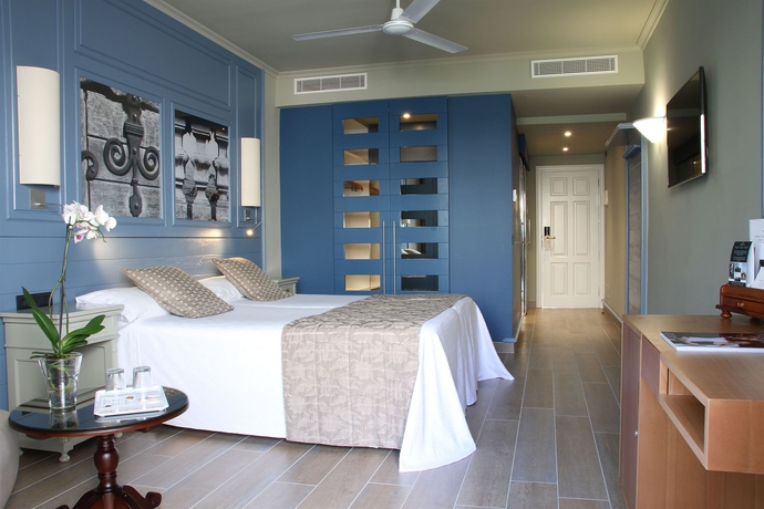 Imagen de la habitación del Hotel Adrián Hoteles Colón Guanahaní Adultos Only. Foto 9