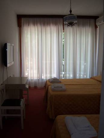 Imagen de la habitación del Hotel Adriaco. Foto 6
