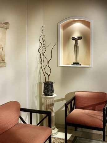 Imagen de los interiores del Hotel Adrian, Atenas. Foto 14