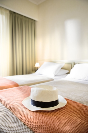 Imagen de la habitación del Hotel Adrian, Atenas. Foto 7