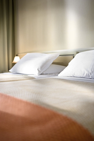 Imagen de la habitación del Hotel Adrian. Foto 11