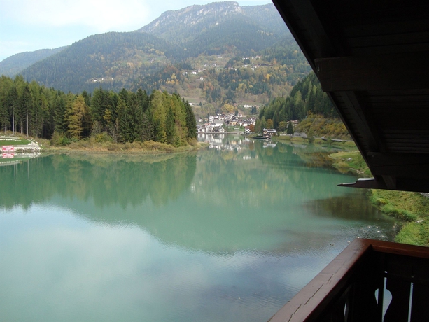 Imagen de la habitación del Hotel Adriana, Alleghe. Foto 9
