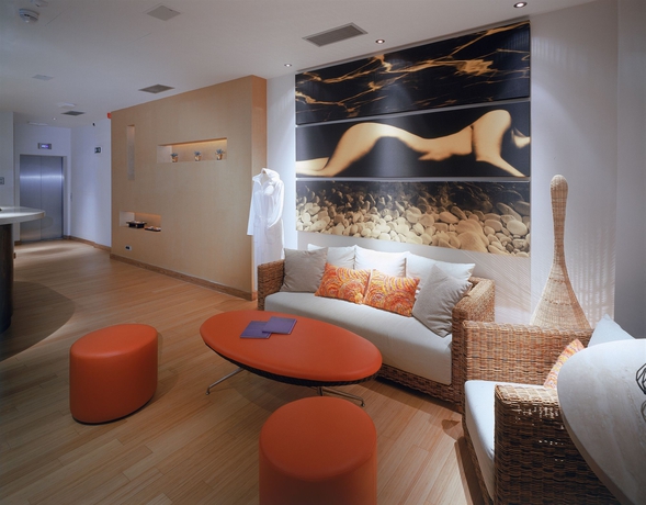 Imagen de la piscina del Hotel Adriana Hvar Spa. Foto 14