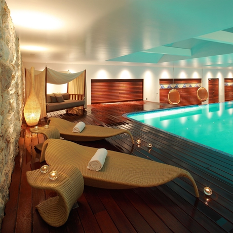 Imagen de la piscina del Hotel Adriana Hvar Spa. Foto 15