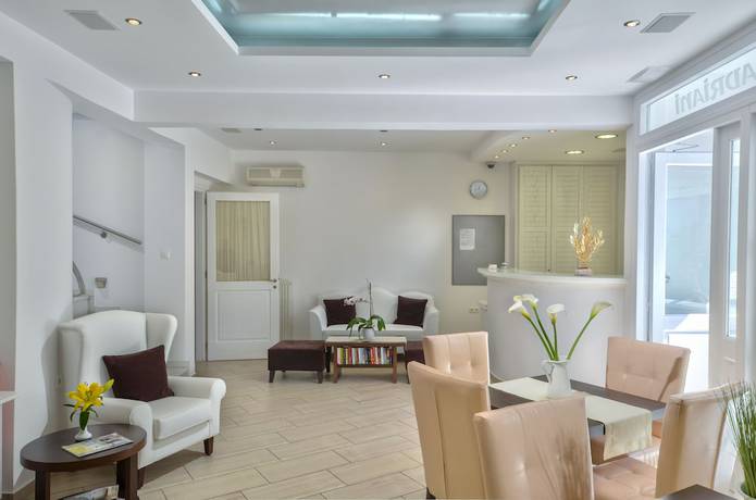Imagen de los interiores del Hotel Adriani. Foto 35