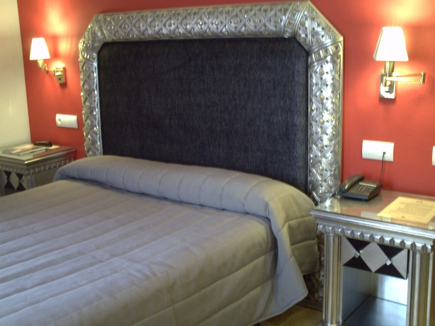 Imagen de la habitación del Hotel Adriano, Sevilla. Foto 5