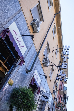 Imagen de los exteriores del Hotel Adriano, Turín. Foto 14