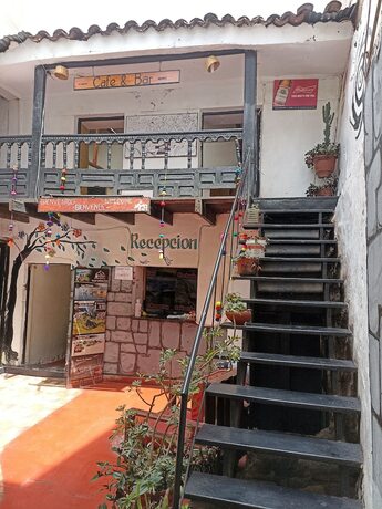 Imagen de la habitación del Hotel Adrianos Hostel. Foto 10