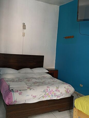 Imagen general del Hotel Adrianos Hostel. Foto 6