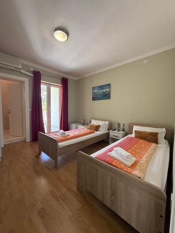 Imagen de la habitación del Hotel Adrian\'s Beach House by Max Gastro. Foto 5