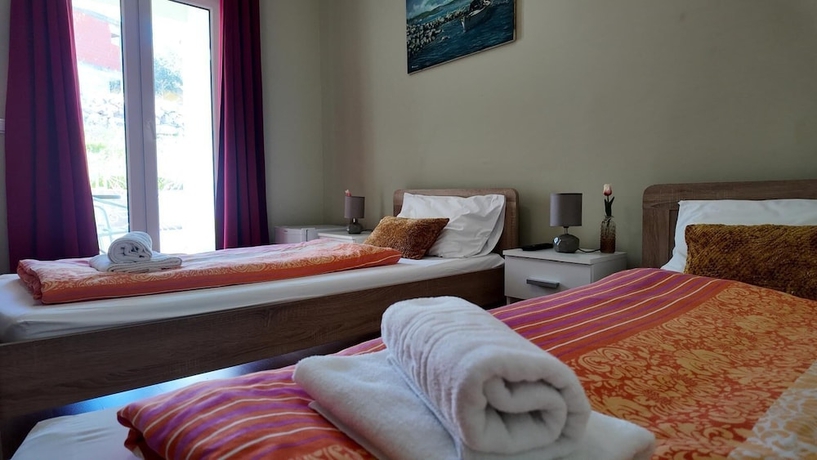 Imagen de la habitación del Hotel Adrian\'s Beach House by Max Gastro. Foto 13