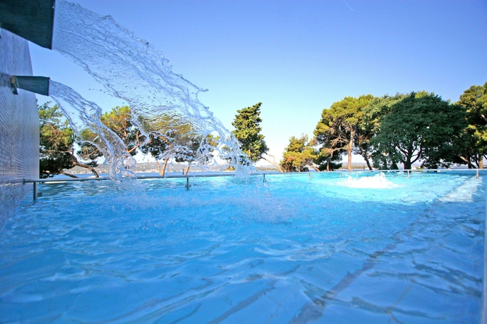 Imagen de la piscina del Hotel Adriatic, Biograd na Moru. Foto 12