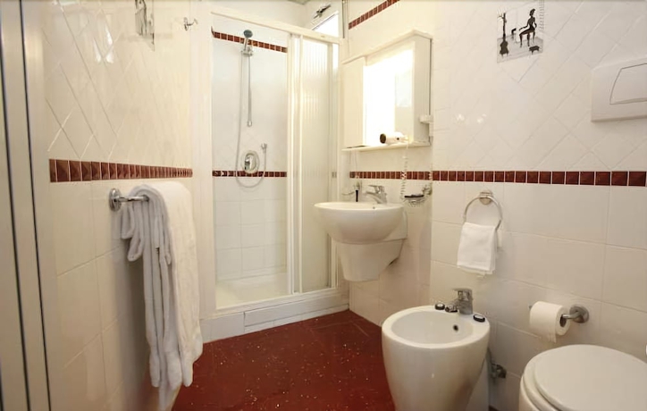 Imagen de la habitación del Hotel Adriatic, Borgo. Foto 3