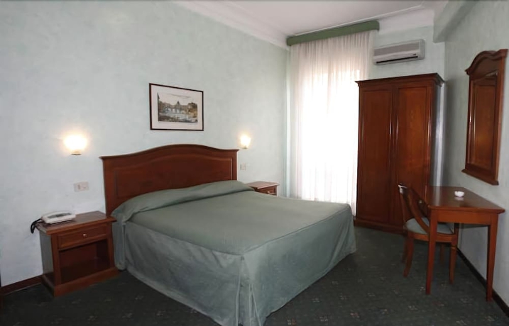 Imagen de la habitación del Hotel Adriatic, Borgo. Foto 11