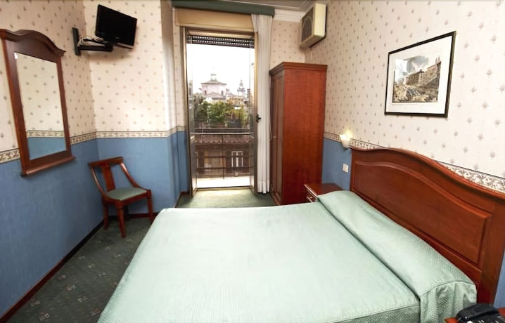 Imagen de la habitación del Hotel Adriatic, Roma. Foto 14
