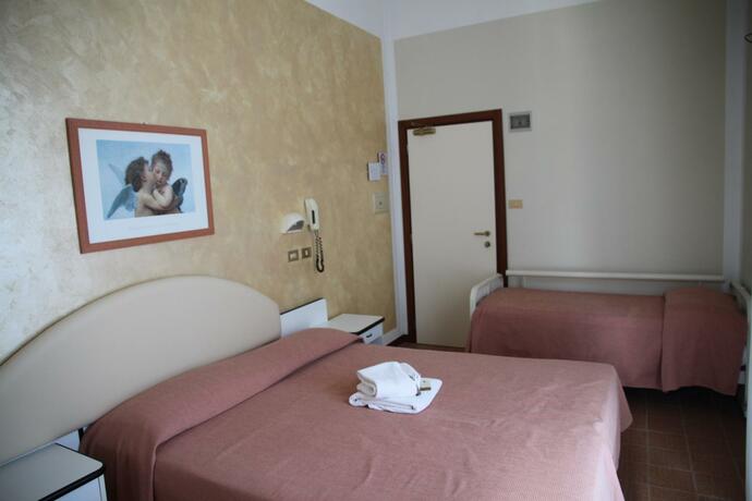 Imagen general del Hotel Adriatica sul Mare. Foto 1