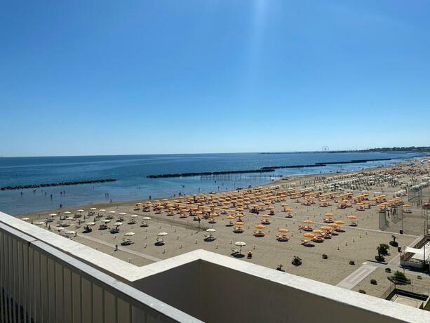 Imagen general del Hotel Adriatica sul Mare. Foto 8