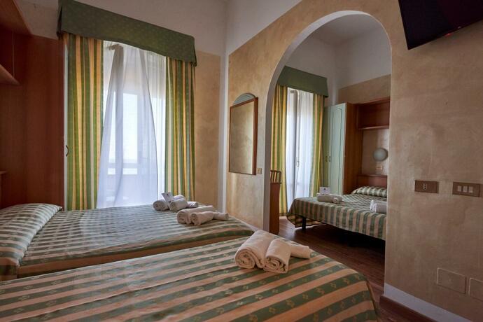 Imagen general del Hotel Adriatica sul Mare. Foto 36