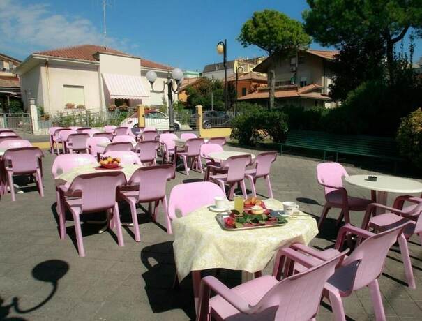 Imagen general del Hotel Adriatico, Bellaria-Igea Marina. Foto 4