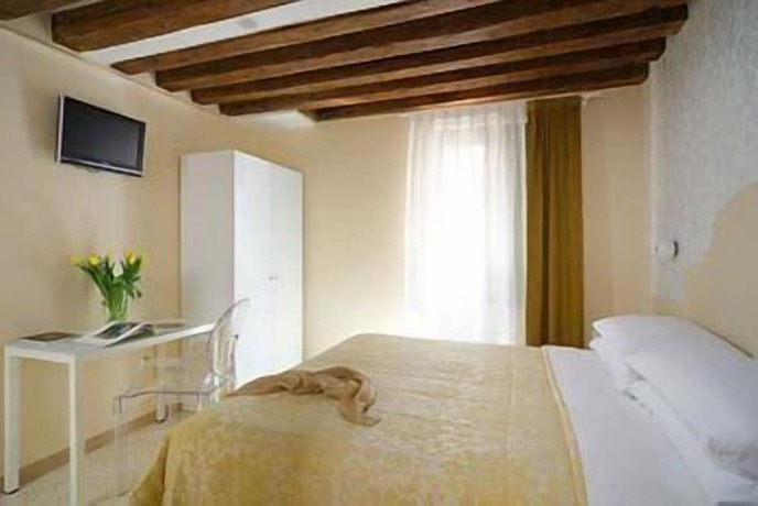 Imagen de la habitación del Hotel Adriatico, Cannaregio. Foto 4
