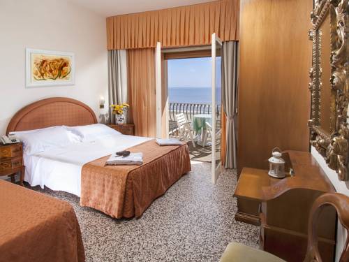 Imagen general del Hotel Adriatico Hotels Milano Marittima. Foto 2