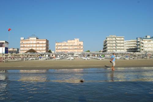 Imagen general del Hotel Adriatico Hotels Milano Marittima. Foto 1