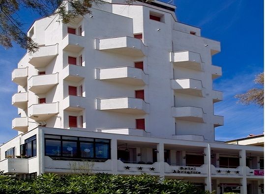 Imagen general del Hotel Adriatico Senigallia. Foto 4