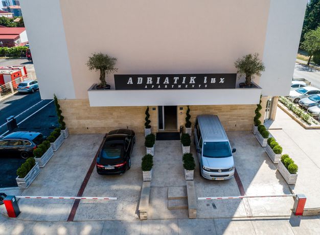 Imagen general del Hotel Adriatik Budva apartments. Foto 1