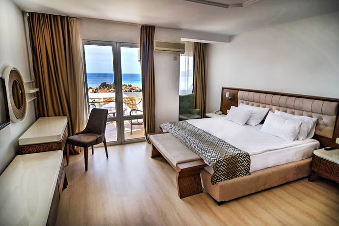 Imagen de la habitación del Hotel Adrovic Sveti Stefan. Foto 4