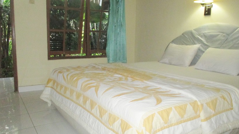 Imagen de la habitación del Hotel Adus Beach Inn. Foto 13
