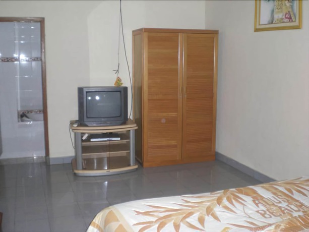 Imagen de la habitación del Hotel Adus Beach Inn. Foto 16