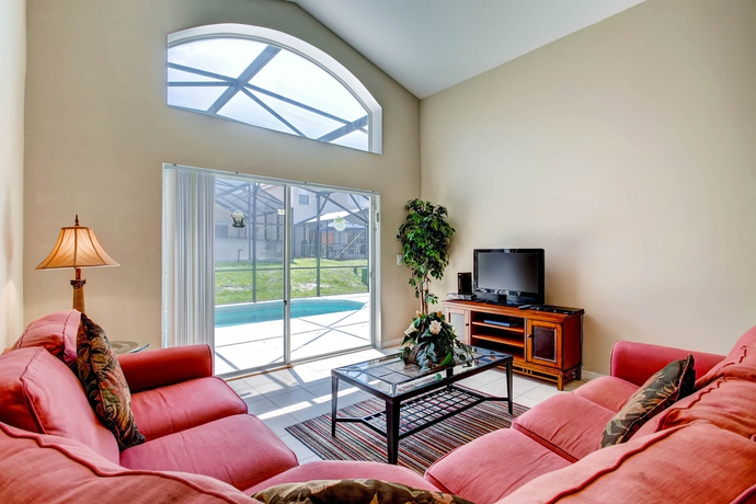 Imagen de los interiores del Hotel Advantage Vacation Homes. Foto 10