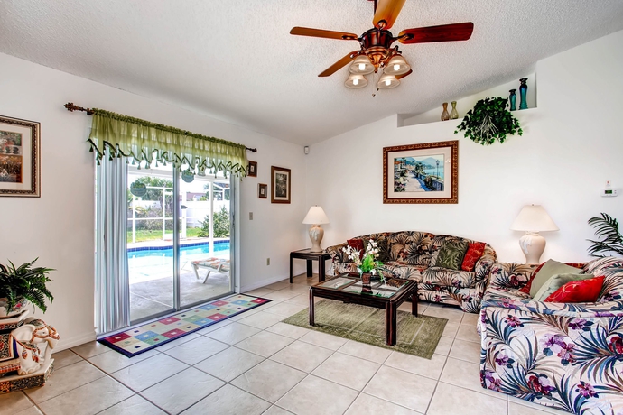 Imagen de los interiores del Hotel Advantage Vacation Homes. Foto 11