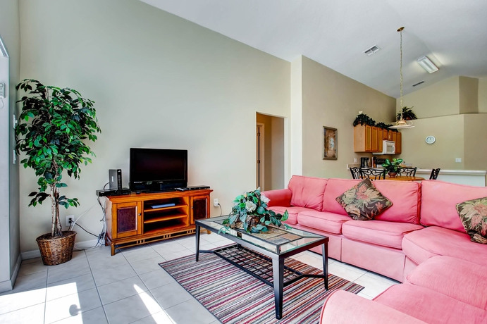 Imagen de los interiores del Hotel Advantage Vacation Homes. Foto 13