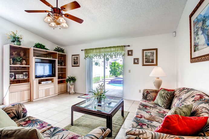 Imagen de los interiores del Hotel Advantage Vacation Homes. Foto 15