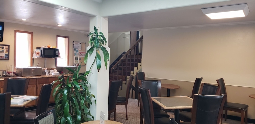 Imagen de los interiores del Hotel Adventure Inn - Glenwood Springs. Foto 12